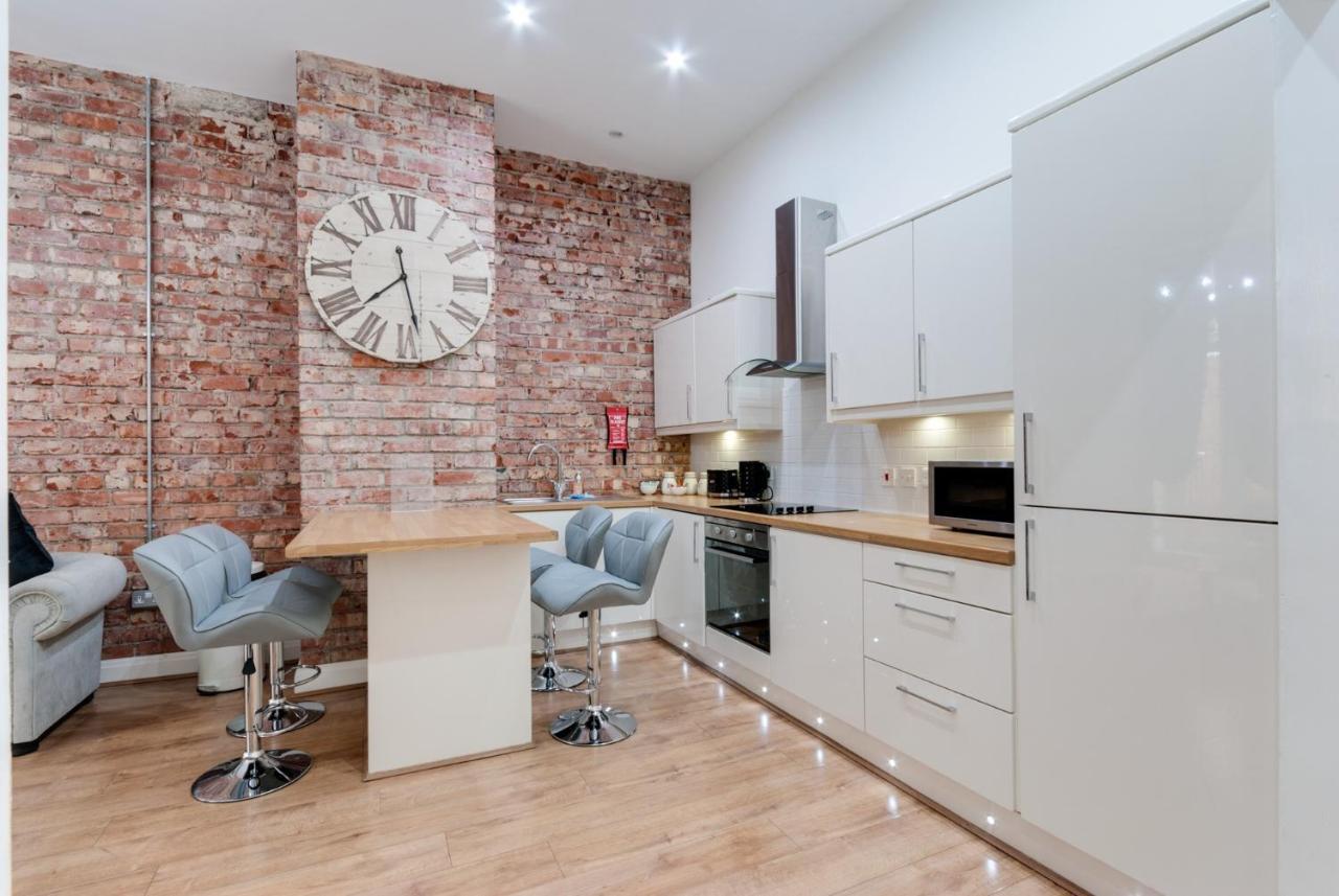 Aparthotel Duke Street 4*