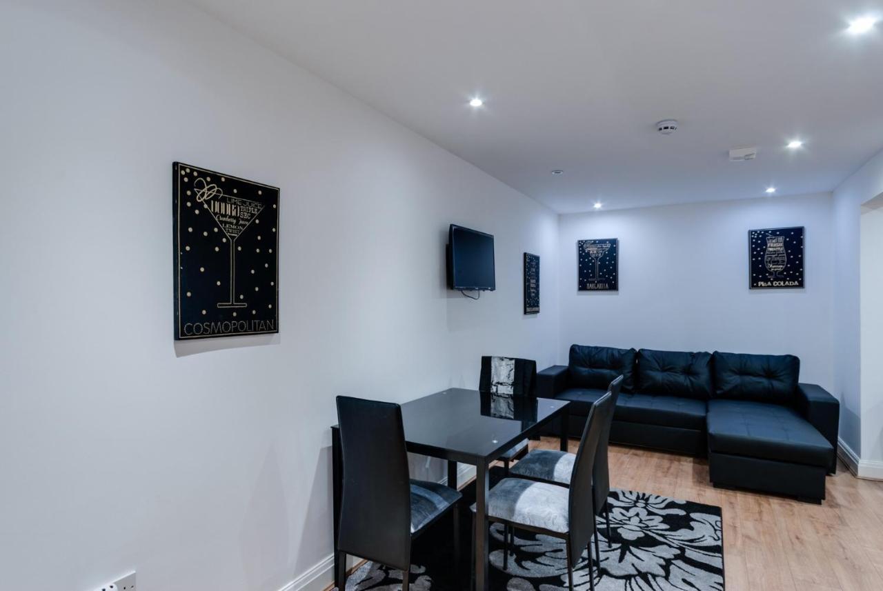 Duke Street Aparthotel 4*