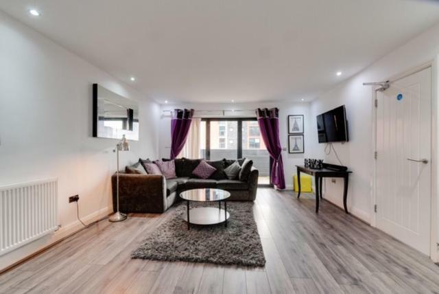 Aparthotel Duke Street 4*