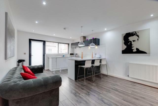Duke Street Aparthotel