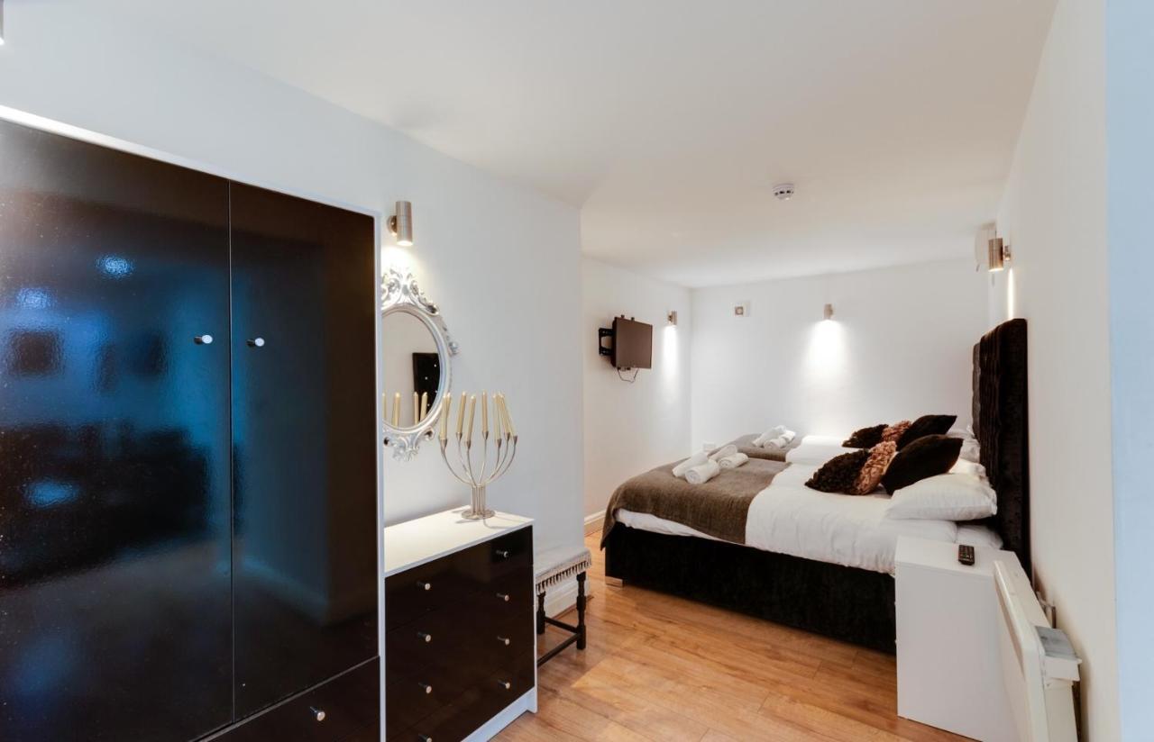 Duke Street Aparthotel 4*